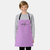 Kids Niedlich Lila Script Monogram Personalisiert Schürze (Getragen)