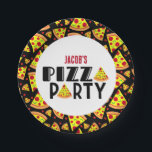 Kids Pizza Birthday Party Individuelle Name Pappteller<br><div class="desc">Fun-Kind Pizza-Geburtstagsparty Teller mit einem Pizza-gemusterten Hintergrund und bearbeitbaren Text,  um Ihren eigenen Namen hinzuzufügen</div>