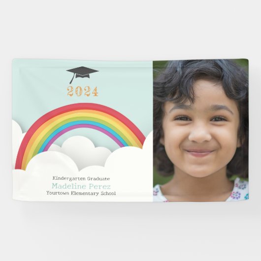 Kids Rainbow Clouds Kindergarten Abschluss Foto Banner (Horizontal)