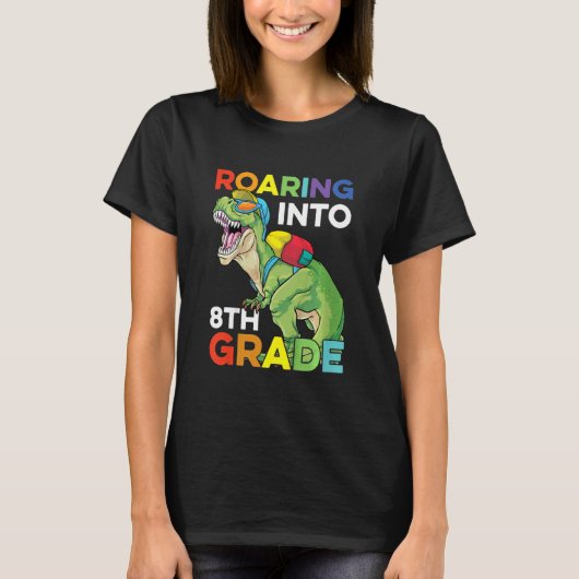 Kids Roaring Into 8th Grade Back To School Dinosau T-Shirt (Vorderseite)