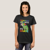 Kids Roaring Into 8th Grade Back To School Dinosau T-Shirt (Vorne ganz)