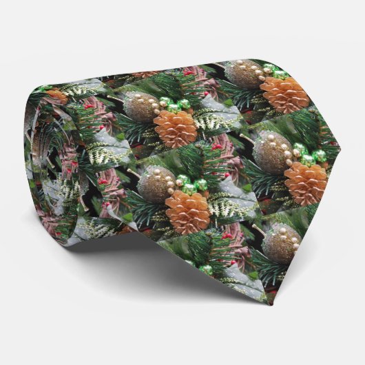 Kiefernkegel Krawatte (Gerollt)