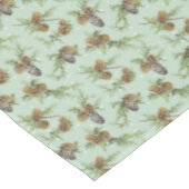 Kiefernkegel Weihnachtsmuster - Tischdecke (Schrägansicht)