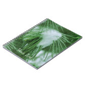 Kiefernnadeln im Schnee und im Winter Notizblock (Linke Seite)