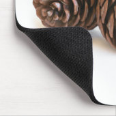Kiefernzweig und -kegel mousepad (Ecke)
