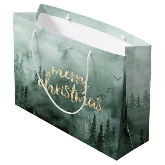 Kiefernzweige, Schnee Große Geschenktüte (Rückseite Schrägansicht)