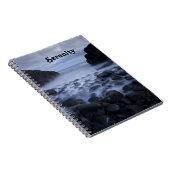 Kiesel und Felsen entlang der Küste des Ozeans Notizblock (Rechte Seite)
