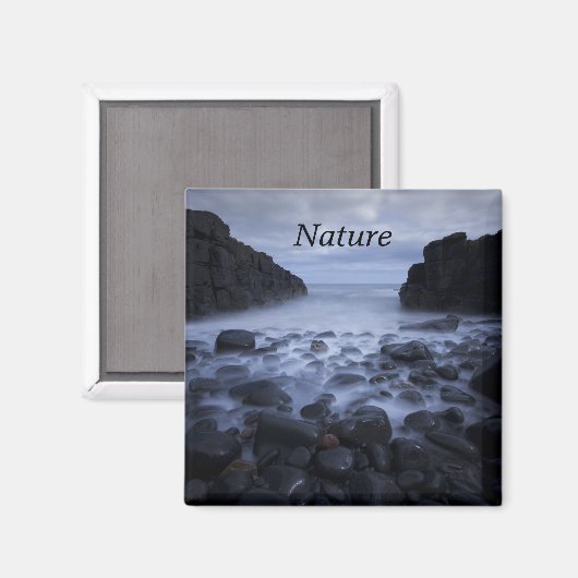 Kiesel und Felsen entlang der Küste Magnet (Vorderseite/Rückseite)