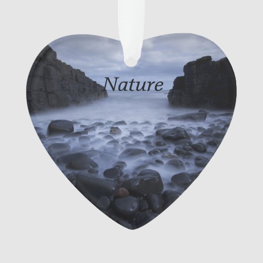 Kiesel und Felsen entlang der Ozeanküste Orname Ornament (Vorderseite)