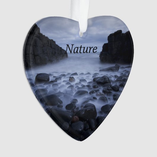 Kiesel und Felsen entlang der Ozeanküste Orname Ornament (Vorderseite)