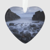 Kiesel und Felsen entlang der Ozeanküste Orname Ornament (Rückseite)