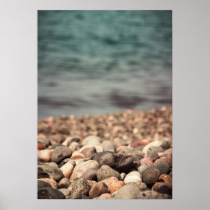 Kieselsteine am Strand Poster