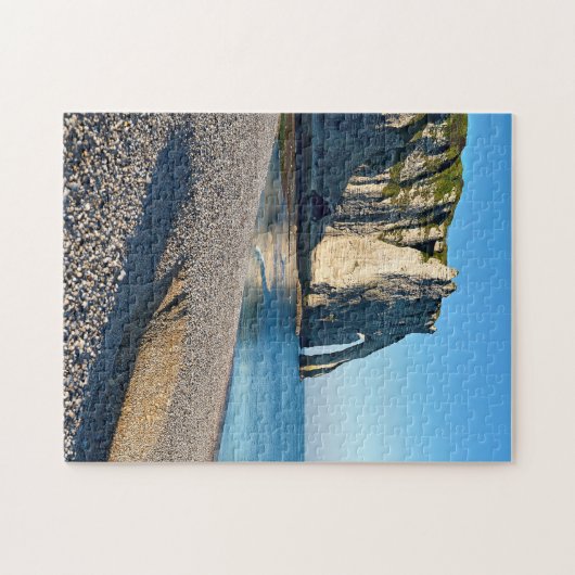 Kiesstrand und Klippe von Etretat in Frankreich Po Puzzle (Horizontal)