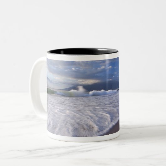 Kihei Beach, Maui, Hawaii, USA Zweifarbige Tasse (Vorderseite Links)