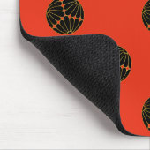 Kiku Chrysanthemum Mon Black Imitats Gold auf Rot. Mousepad (Ecke)