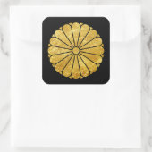 Kiku Chrysanthemum Mon Imitats Gold auf schwarz Quadratischer Aufkleber (Tasche)