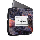 Kilauea Lava Flow mit Ihrem Namen und Monogramm Laptopschutzhülle (Vorne Rechts)