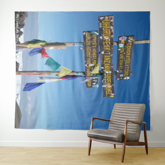 Kilimanjaro Climb Tapestry Wandteppich (Beispiel (Horizontal))