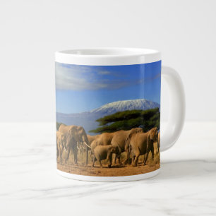 Kilimanjaro und Elefanten Jumbo-Tasse
