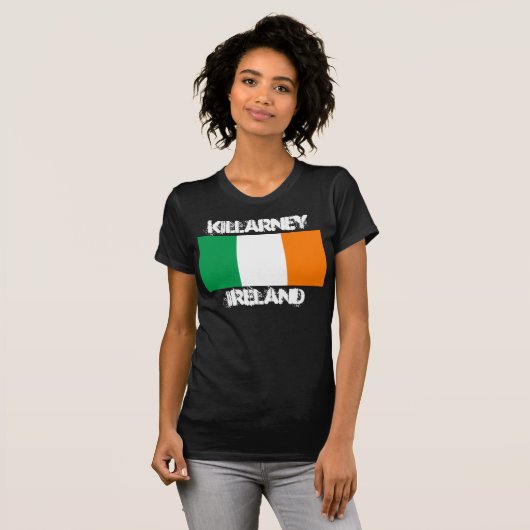 Killarney, Irland mit irischer Flagge T-Shirt (Vorne ganz)