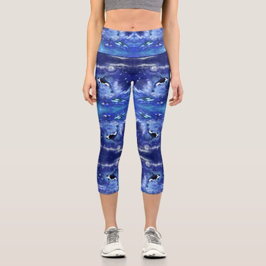 Killer Whales auf Blue Full Moon Capri Leggings (Vorderseite)