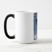 Killerwale springen aus dem Wasser Verwandlungstasse (Links)