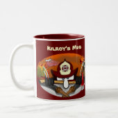 Kilroys Feuerwehrmann-Tasse Zweifarbige Tasse (Links)