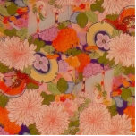 Kimono Blume Rosa Blumenmuster Freistehende Fotoskulptur<br><div class="desc">Vintages Kimono Muster - Ein wunderschönes japanisches Kimono Blumengeschenk! Dieses japanische Kimono-Muster ist eine Vintage Blume, die direkt von einem antiken japanischen Kimono übernommen wurde. Das Blumenmuster ist voll von bunten Rot-, Rosa- und Lila-Blumen, wunderschönen Blume, die in einem bunten japanischen Garten zu sehen sind. Das Vintage Blumenmuster ist das...</div>