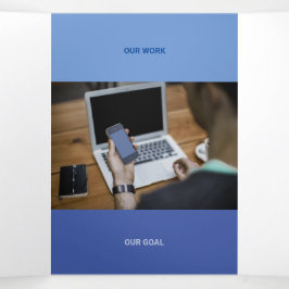 Kind blauer Ton aus QR-Codes Dreifach Gefaltete Karte