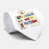 Kind mit Autismus-brünettem Mädchen 2 Krawatte (Gerollt)