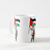 Kind mit Keffiyeh Palästina-Flagge und Olivenbaum Kaffeetasse (Vorderseite Links)