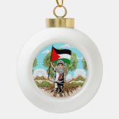 Kind mit Keffiyeh Palästina-Flagge und Olivenbaum Keramik Kugel-Ornament (Vorderseite)