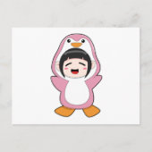 Kind mit Penguin-Kostüm Postkarte (Vorderseite)