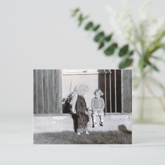 Kind und Mädchen Postkarte (Stehend Vorderseite)