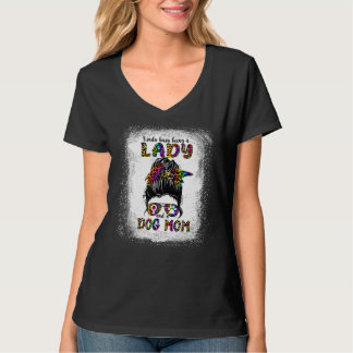 Kinda beschäftigt, eine Dame und ein Hund Mama Mut T-Shirt