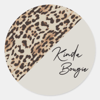 Kinda Bougie Beige Leopardprint Runder Aufkleber