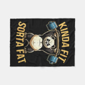 Kinda Fit Sorta Fat Funny Gym Panda Weightlifting Fleecedecke (Vorderseite (Horizontal))