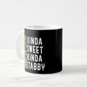 Kinda Sweet Kinda Stabby Novelty Punny Kaffeetasse (Vorderseite Links)