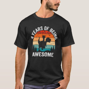 Kinder 4 Jahre alt Dinosaurier Vintag Retro 4 Jahr T-Shirt