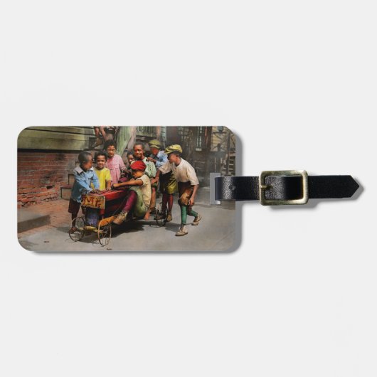 Kinder - 5. mal Charme 1915 Gepäckanhänger (Vorderseite horizontal)