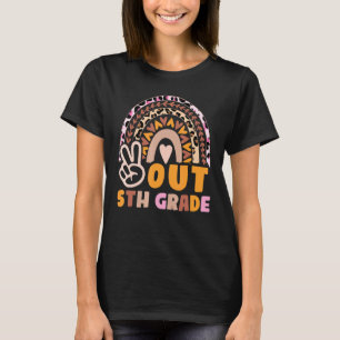 Kinder 5th Grade Abschluss 2022 Peace Out 5th Grad T-Shirt