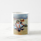 Kinder am Strand, Cassatt Kaffeetasse (Mittel)