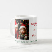 Kinder auf der schmutzigen Weihnachtsliste Kaffeetasse (Vorderseite Links)