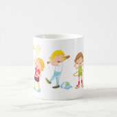 Kinder beim Sport Kinderaktivität Kaffeetasse (Mittel)