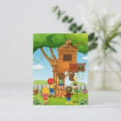 Kinder, die auf dem Baumhaus spielen Postkarte (Stehend Vorderseite)