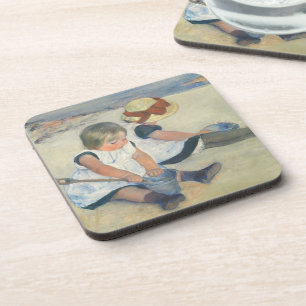 Kinder, die auf dem Strand, 1884 spielen Getränkeuntersetzer