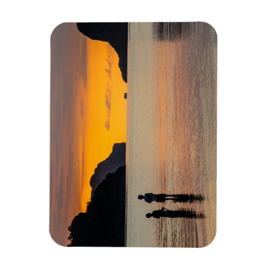 Kinder, die bei Sonnenuntergang fischen Magnet (Vertikal)