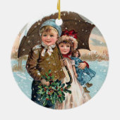 Kinder, die durch den Schnee gehen Keramikornament (Hinten)