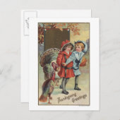 Kinder, die einen Kürbis halten, Truthähne Postkarte (Vorne/Hinten)