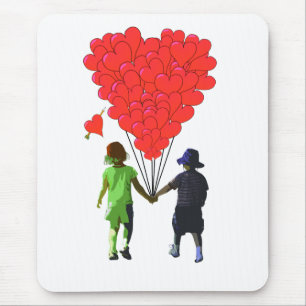 Kinder, die Händchen halten & herzförmige Luftball Mousepad